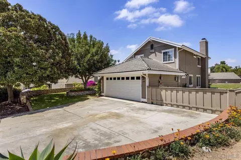 Exterior - 1511 Conway Dr, Escondido, CA 92027 photo 11 of 19