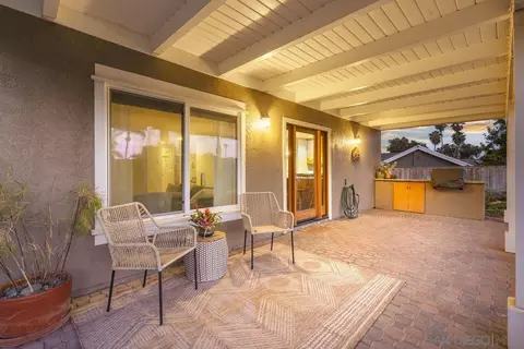 Exterior - 1511 Conway Dr, Escondido, CA 92027 photo 5 of 19