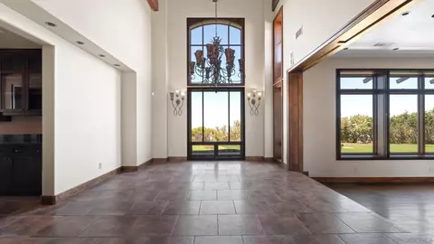 Living - 15955 Running Deer Trl, Poway, CA 92064 photo 2 of 10