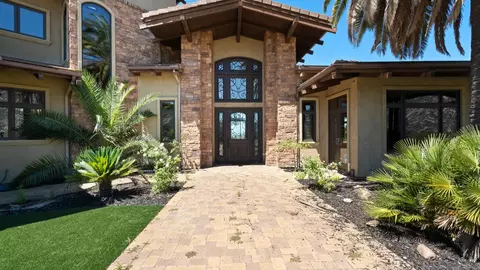 Exterior - 15955 Running Deer Trl, Poway, CA 92064 photo 5 of 8