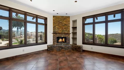 Living - 15955 Running Deer Trl, Poway, CA 92064 photo 5 of 10