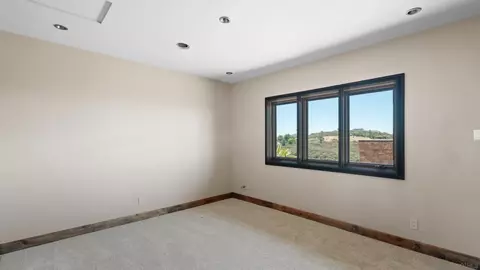 Bedroom - 15955 Running Deer Trl, Poway, CA 92064 photo 3 of 4