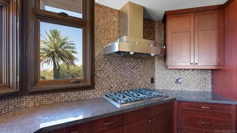 Kitchen - 15955 Running Deer Trl, Poway, CA 92064 photo 3 of 4
