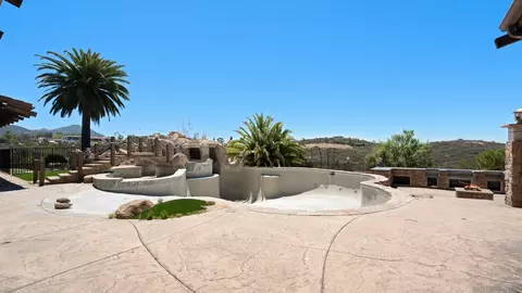 Exterior - 15955 Running Deer Trl, Poway, CA 92064 photo 6 of 8