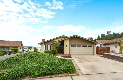 2223 Casa Cielo, Spring Valley, CA 91977 photo 2