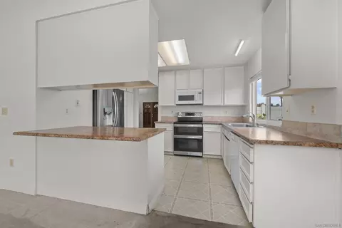 2223 Casa Cielo, Spring Valley, CA 91977 photo 21