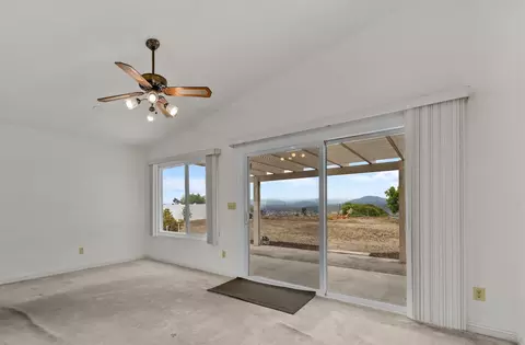 2223 Casa Cielo, Spring Valley, CA 91977 photo 18