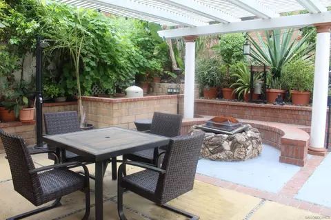 Exterior - 2084 Wind River Rd, El Cajon, CA 92019 photo 5 of 10