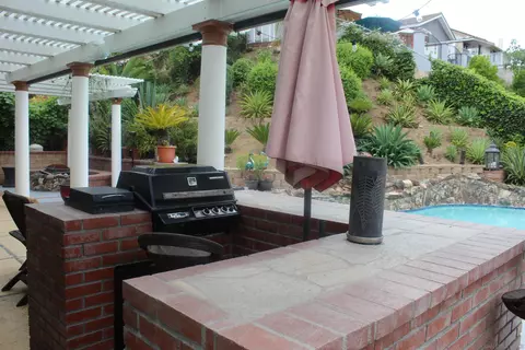 Exterior - 2084 Wind River Rd, El Cajon, CA 92019 photo 6 of 10