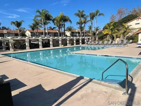 Exterior - 6972 Batiquitos Dr, Carlsbad, CA 92011 photo 8 of 9