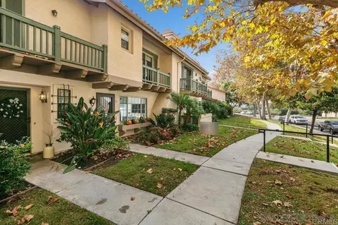 Exterior - 6972 Batiquitos Dr, Carlsbad, CA 92011 photo 2 of 9