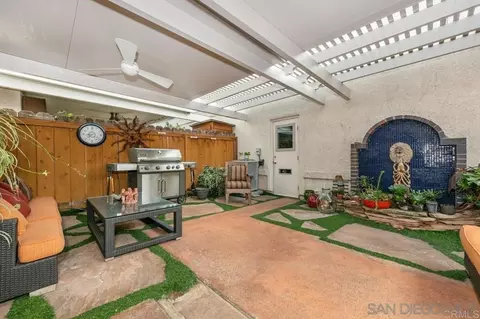 Exterior - 6972 Batiquitos Dr, Carlsbad, CA 92011 photo 5 of 9