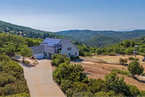 16725 Harrison Park Trl, Julian, CA 92036
