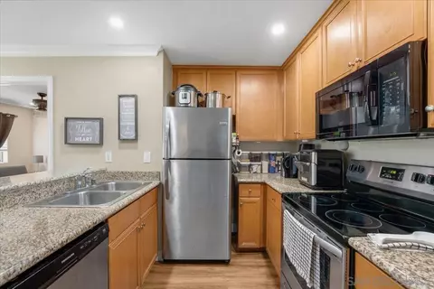 Kitchen - 1423 Graves Ave #144, El Cajon, CA 92021 photo 2 of 2