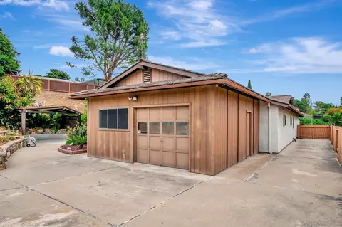 10116 Rayline Way, Spring Valley, CA 91977 photo 32