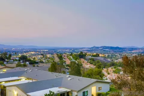 View/Area - 1010 Turnstone Way, Oceanside, CA 92057 photo 3 of 6