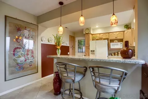Kitchen - 1010 Turnstone Way, Oceanside, CA 92057 photo 6 of 6