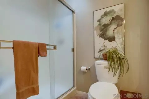 Bath - 1010 Turnstone Way, Oceanside, CA 92057 photo 1 of 4