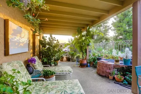 Exterior - 1010 Turnstone Way, Oceanside, CA 92057 photo 6 of 8