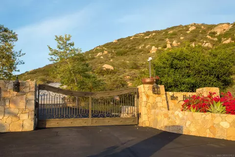 18035 Sunset Point Rd #3, Poway, CA 92064 photo 2