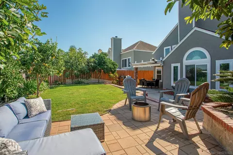 Exterior - 1834 Blackhawk Ave, Oceanside, CA 92056 photo 2 of 7