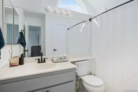 Bath - 1834 Blackhawk Ave, Oceanside, CA 92056 photo 2 of 3