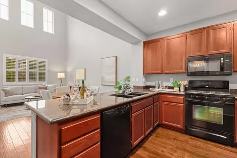 Kitchen - 10140 Star Magnolia Ln, Santee, CA 92071 photo 3 of 3