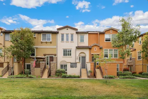 10140 Star Magnolia Ln, Santee, CA 92071