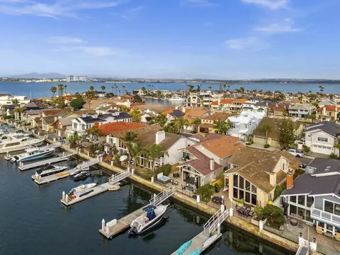 41 Blue Anchor Cay Rd, Coronado, CA 92118