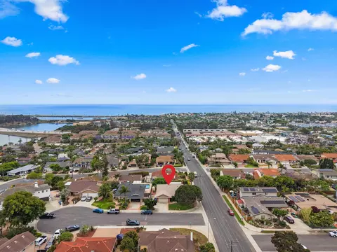 View/Area - 4005 Royal Dr, Carlsbad, CA 92008 photo 3 of 18