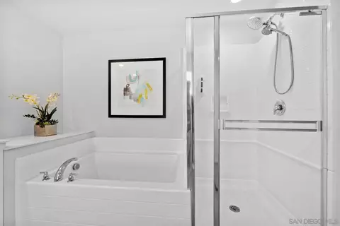 Bath - 10689 Braverman Dr, Santee, CA 92071 photo 2 of 3