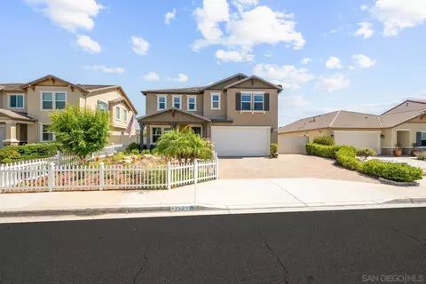 10689 Braverman Dr, Santee, CA 92071