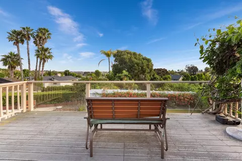 Exterior - 1745 Tamarack Ave, Carlsbad, CA 92008 photo 17 of 22