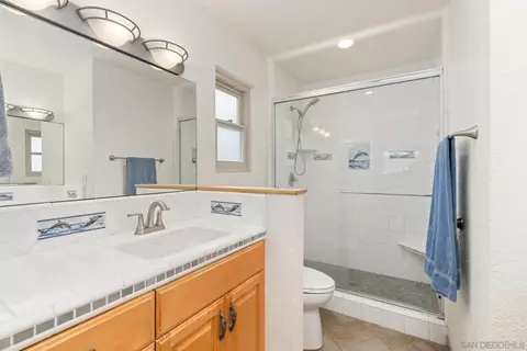 Bath - 1745 Tamarack Ave, Carlsbad, CA 92008 photo 2 of 3