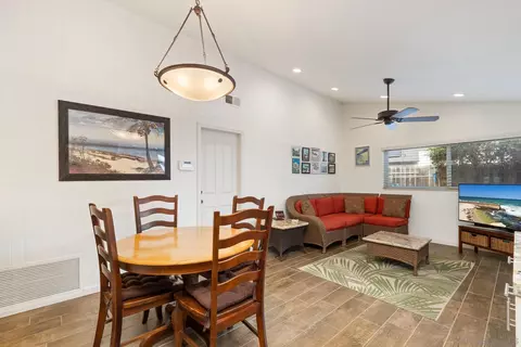 Dining - 1745 Tamarack Ave, Carlsbad, CA 92008 photo 3 of 3