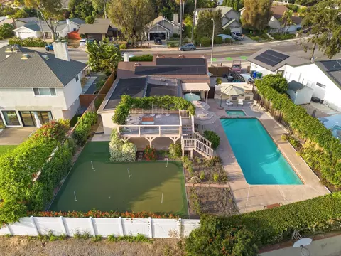 View/Area - 1745 Tamarack Ave, Carlsbad, CA 92008 photo 4 of 8