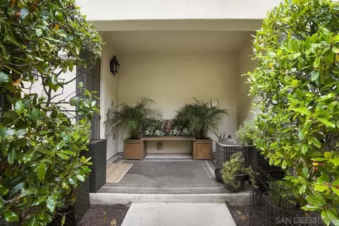 2989 Escala Cir, San Diego, CA 92108