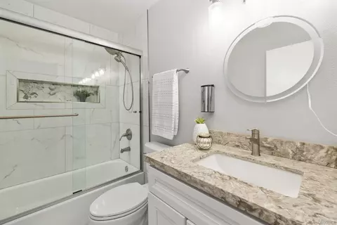 Bath - 12866 Summerfield Ln, Poway, CA 92064 photo 2 of 2