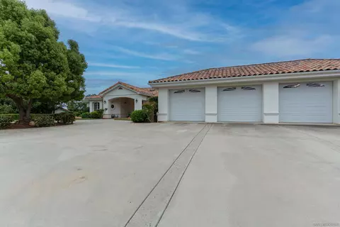 2377 Vern Dr, Fallbrook, CA 92028 photo 27