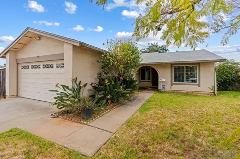 Exterior - 1261 Sorrento Pl, Escondido, CA 92027 photo 2 of 10