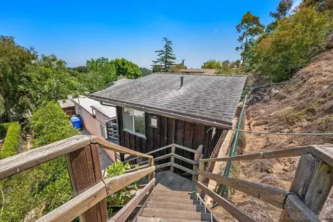 8402 Sugarman Dr, La Jolla, CA 92037 photo 27