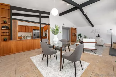 8402 Sugarman Dr, La Jolla, CA 92037 photo 5