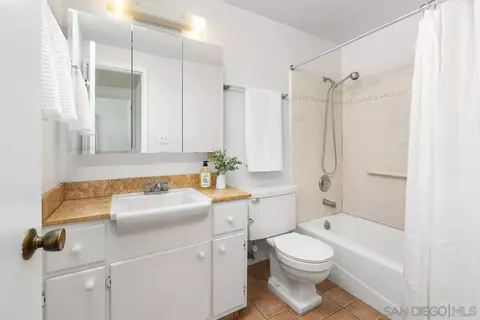 8402 Sugarman Dr, La Jolla, CA 92037 photo 13