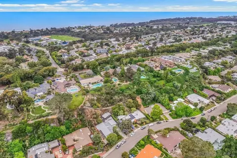 8402 Sugarman Dr, La Jolla, CA 92037 photo 32