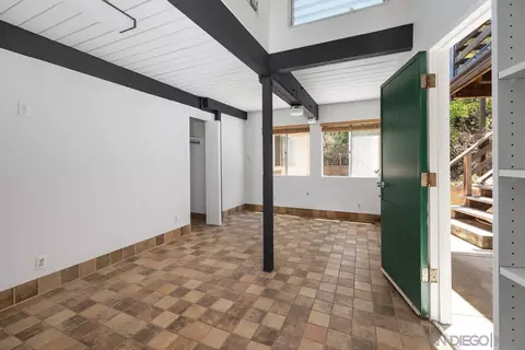8402 Sugarman Dr, La Jolla, CA 92037 photo 17