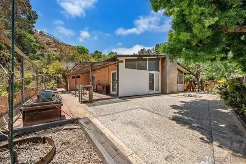 8402 Sugarman Dr, La Jolla, CA 92037 photo 19