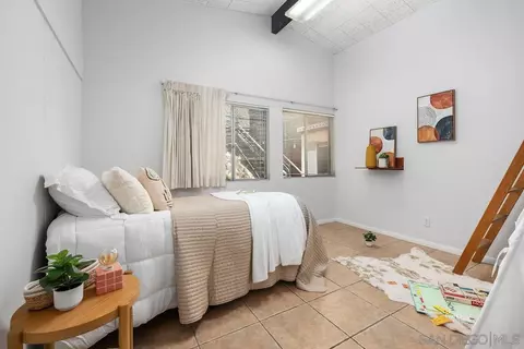 8402 Sugarman Dr, La Jolla, CA 92037 photo 12