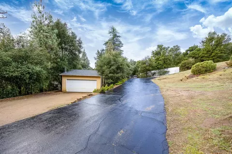 Exterior - 7570 Corte Madera Rd, Pine Valley, CA 91962 photo 3 of 19