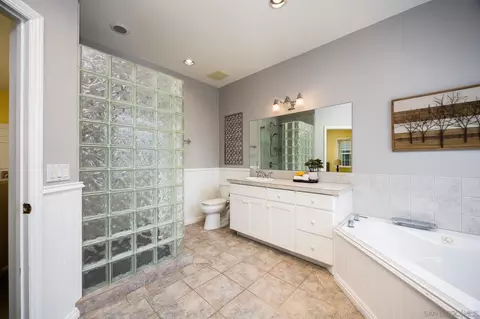 Bath - 7570 Corte Madera Rd, Pine Valley, CA 91962 photo 2 of 3