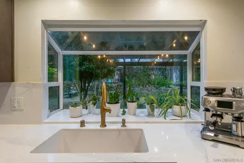 Kitchen - 1554 Traveld Way, Encinitas, CA 92024 photo 1 of 7